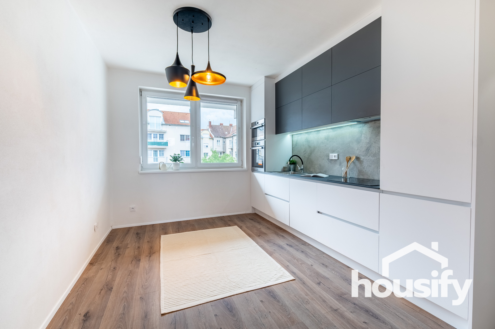 Prodej bytu 2+kk, 55 m² - Nám. Svobody, Znojmo
